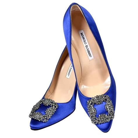 carrie bradshaw blue shoes replica|carrie manolo blahnik wedding shoes.